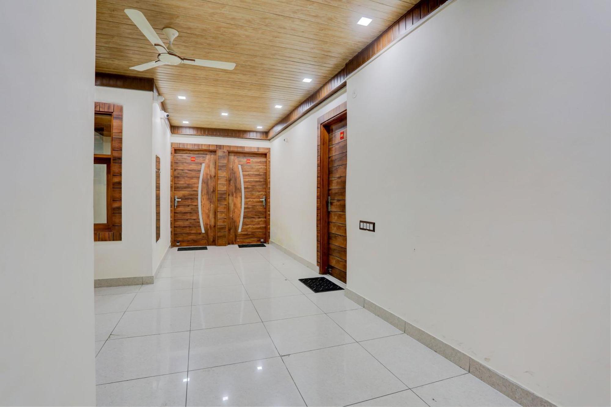Hotel O Family Deluxe New Delhi Extérieur photo